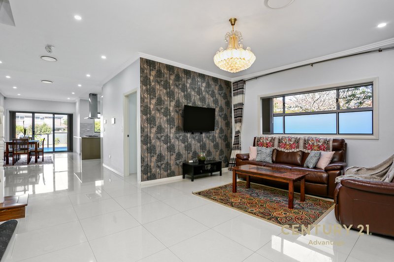 Photo - 10B Springdale Road, Wentworthville NSW 2145 - Image 4