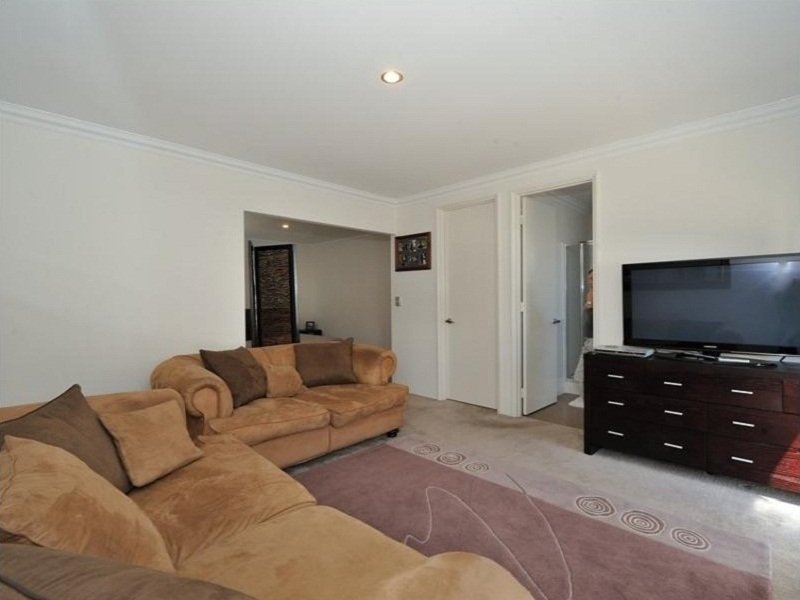 Photo - 10D Parkin Street, Rockingham WA 6168 - Image 20