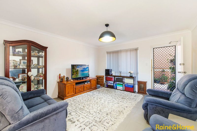 Photo - 1/1-11 George Street, St Marys NSW 2760 - Image 4