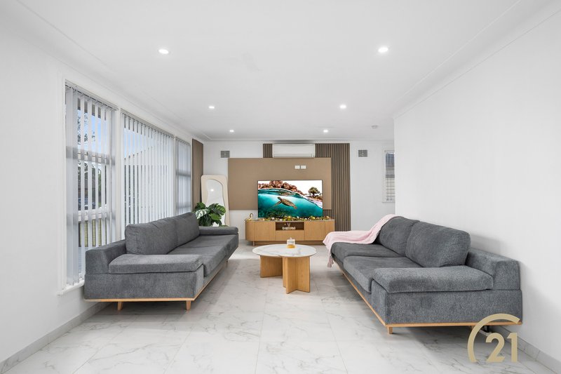 Photo - 11 - 11a Alt Street, Smithfield NSW 2164 - Image 4