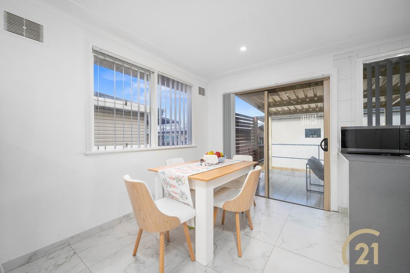 Photo - 11 - 11a Alt Street, Smithfield NSW 2164 - Image 10