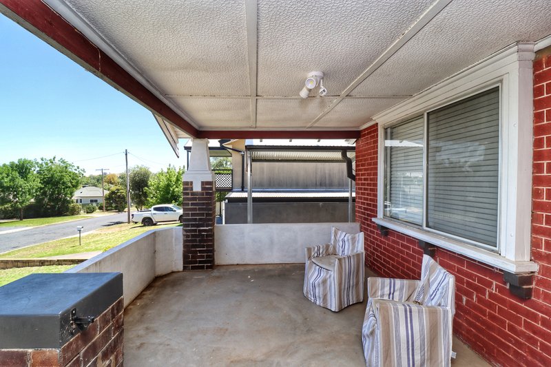 Photo - 11 & 11a Bligh Street, Cowra NSW 2794 - Image 2