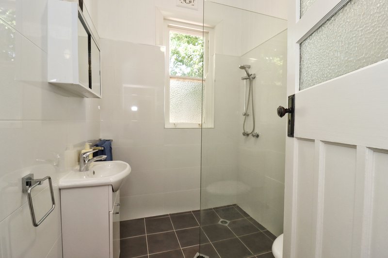 Photo - 11 & 11a Bligh Street, Cowra NSW 2794 - Image 7
