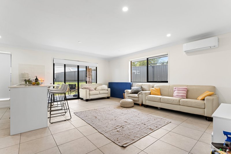 Photo - 11 & 11A Maxus Close, Raymond Terrace NSW 2324 - Image 6