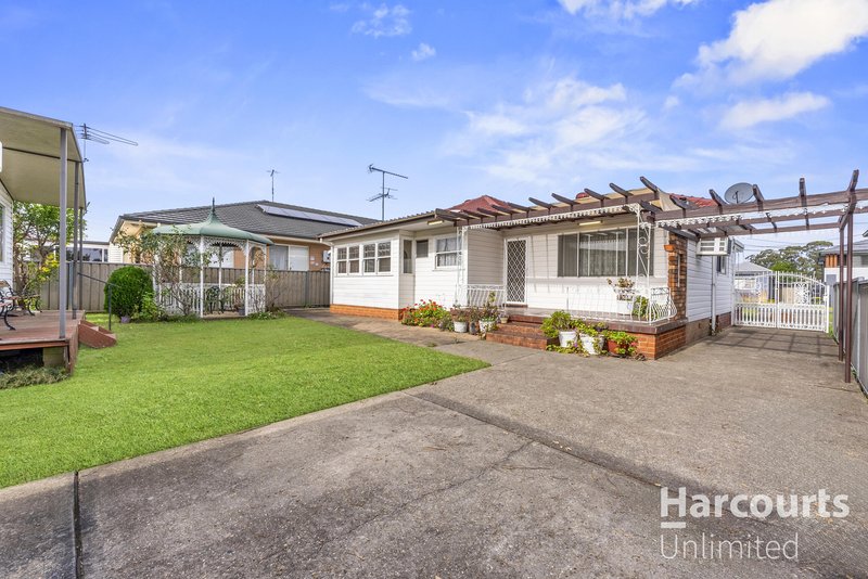 Photo - 11-11a Virginia Street, Blacktown NSW 2148 - Image 16