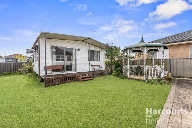 Photo - 11-11a Virginia Street, Blacktown NSW 2148 - Image 18