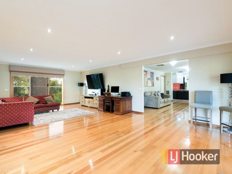 Photo - 11-12 Mack Road, Narre Warren South VIC 3805 - Image 11