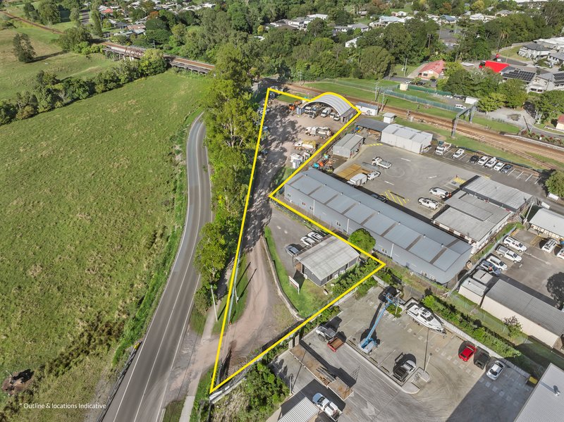 Photo - 11-13 Fleming Street, Yandina QLD 4561 - Image 4