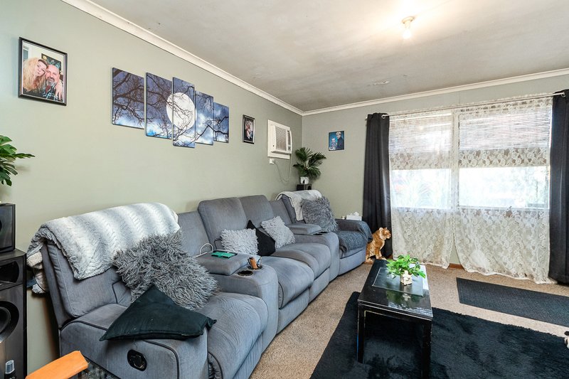 Photo - 11 & 13 Lorikeet Avenue, Murray Bridge SA 5253 - Image 9