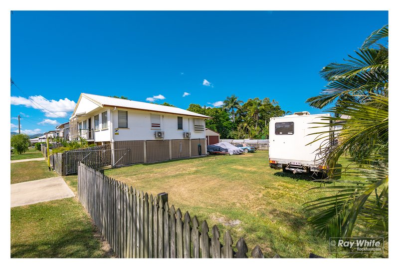 Photo - 11-15 Francis Street, Depot Hill QLD 4700 - Image 14