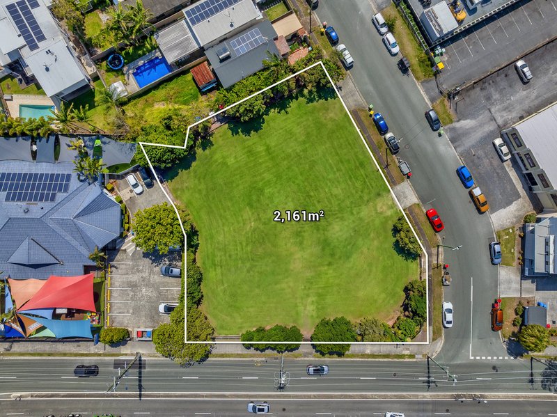 Photo - 11-15 Pacific Avenue, Miami QLD 4220 - Image 2