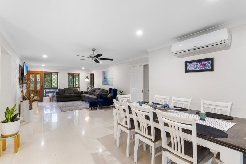 Photo - 11-19 Peppertree Drive, Jimboomba QLD 4280 - Image 6