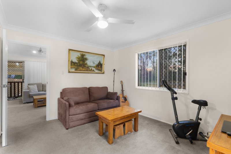 Photo - 11-19 Peppertree Drive, Jimboomba QLD 4280 - Image 18