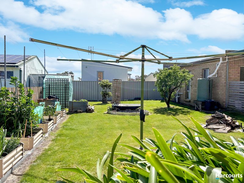 Photo - 1/1 & 2/1 Bowen Street, St Helens TAS 7216 - Image 8