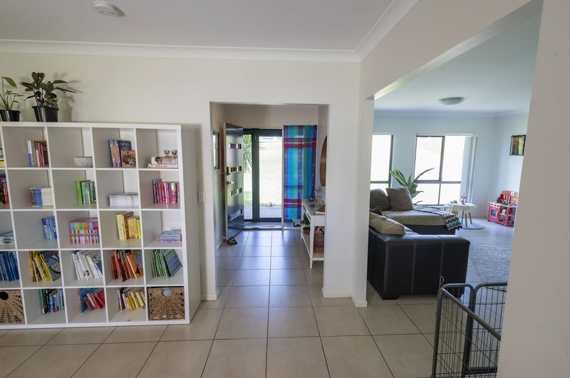 Photo - 11-25 Gainsborough Drive, D'Aguilar QLD 4514 - Image 7