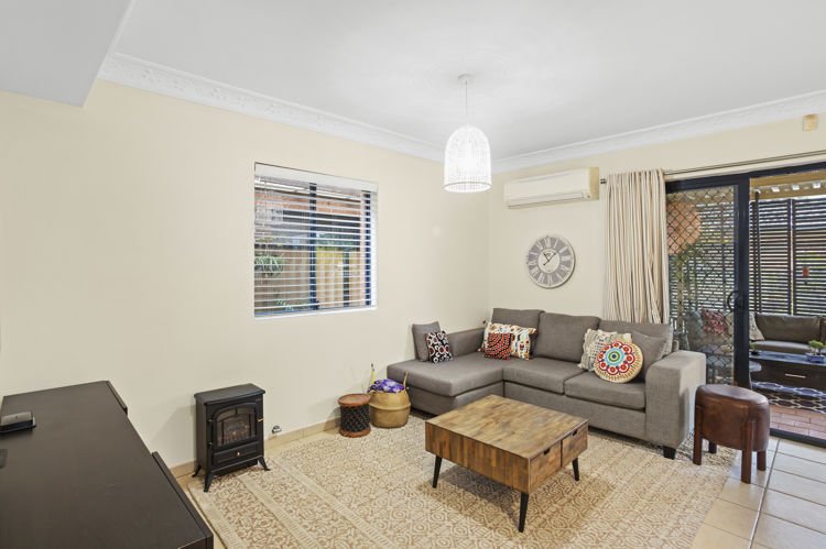 Photo - 1/1-3 Holdsworth Street, Merrylands NSW 2160 - Image 4