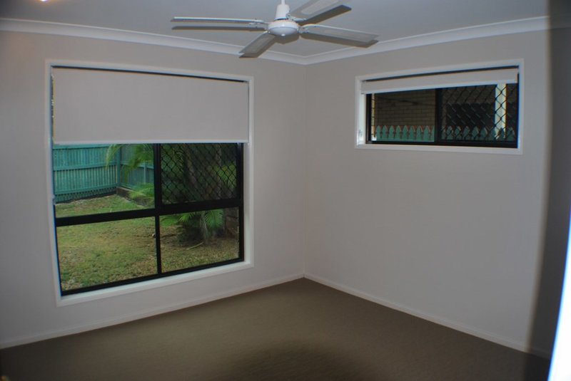 Photo - 11 - 4 Short Street, Taranganba QLD 4703 - Image 6