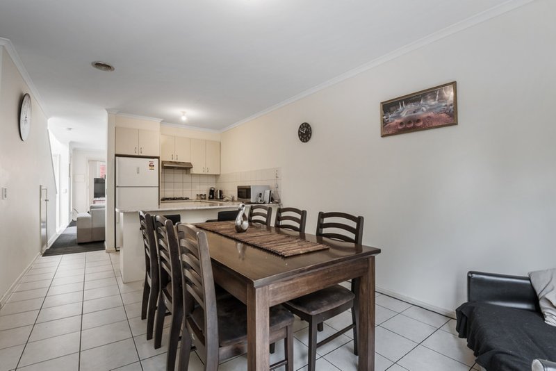 Photo - 11 / 90 Edgars Road, Thomastown VIC 3074 - Image 4