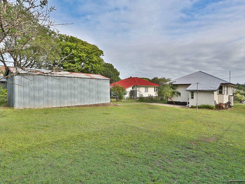 Photo - 11 Abdale Street, Wavell Heights QLD 4012 - Image 6