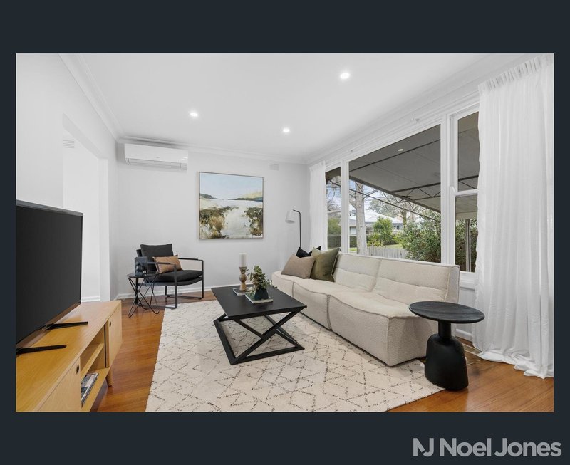 Photo - 11 Abelia Street, Nunawading VIC 3131 - Image 3