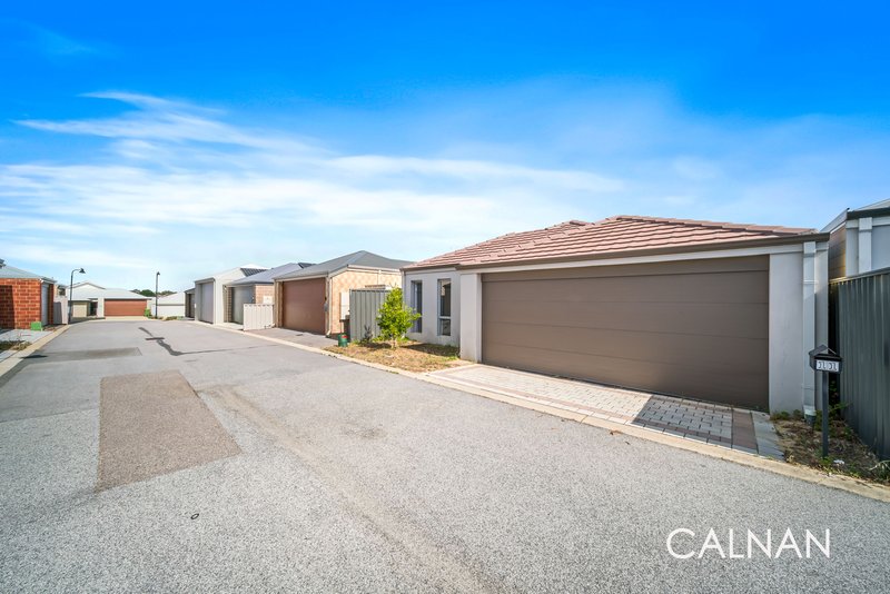 Photo - 11 Agata Lane, Hammond Park WA 6164 - Image 4