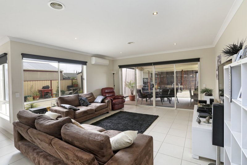 Photo - 11 Agathea Close, Corio VIC 3214 - Image 4