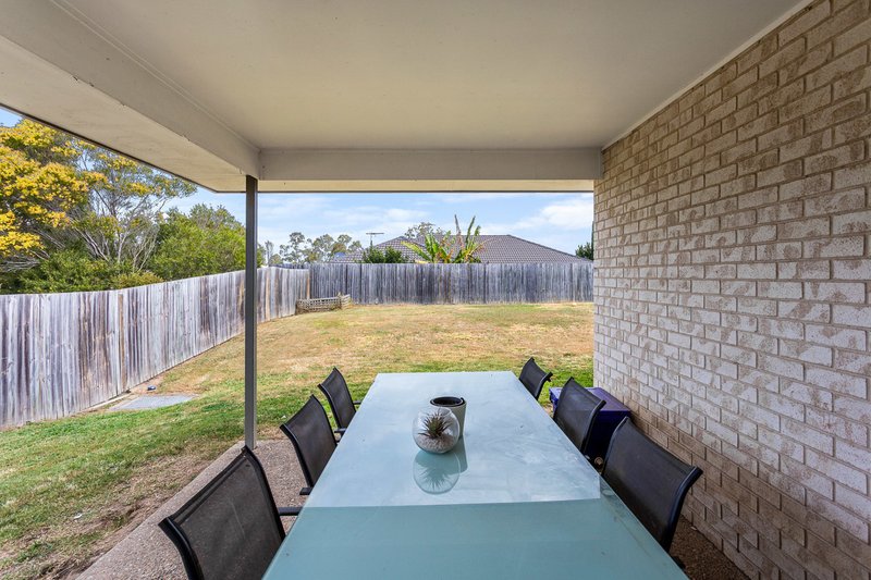 Photo - 11 Airedale Ct , Berrinba QLD 4117 - Image 11