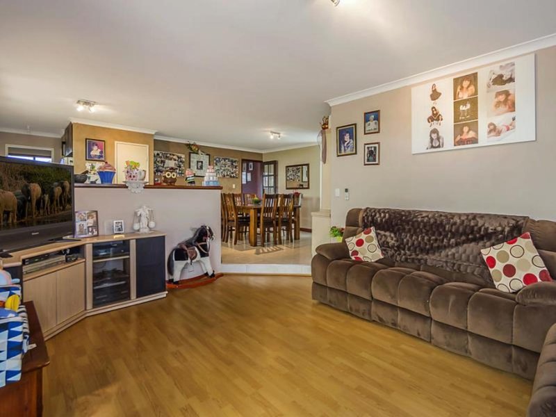 Photo - 11 Alcazar Avenue, Port Kennedy WA 6172 - Image 10