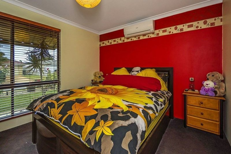 Photo - 11 Alcazar Avenue, Port Kennedy WA 6172 - Image 12