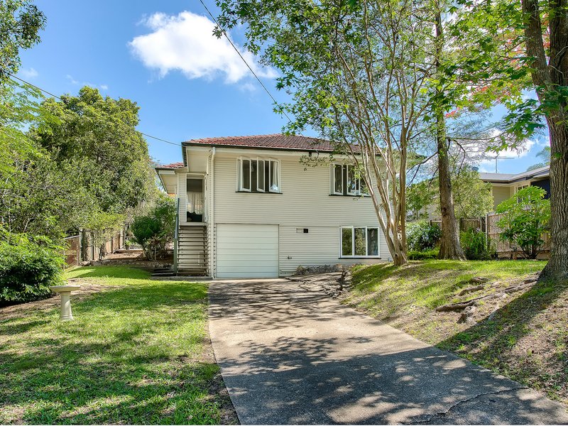 11 Aldwych Street, Stafford Heights QLD 4053