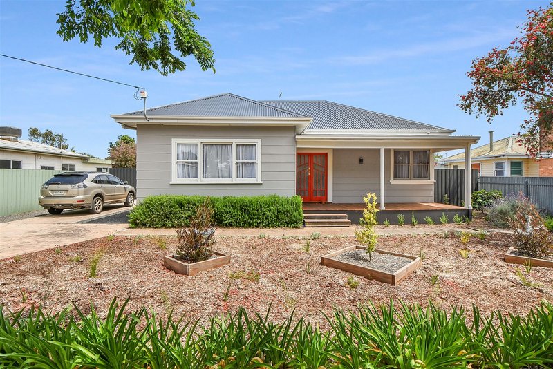 11 Alexander Avenue, Horsham VIC 3400