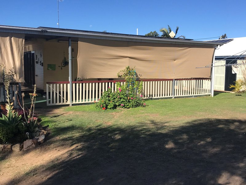 Photo - 11 Alexandra Street, Toogoolawah QLD 4313 - Image 17