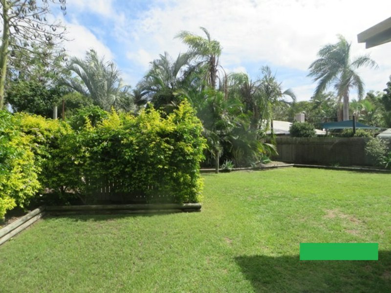 Photo - 11 Alkina Crescent, Boyne Island QLD 4680 - Image 2