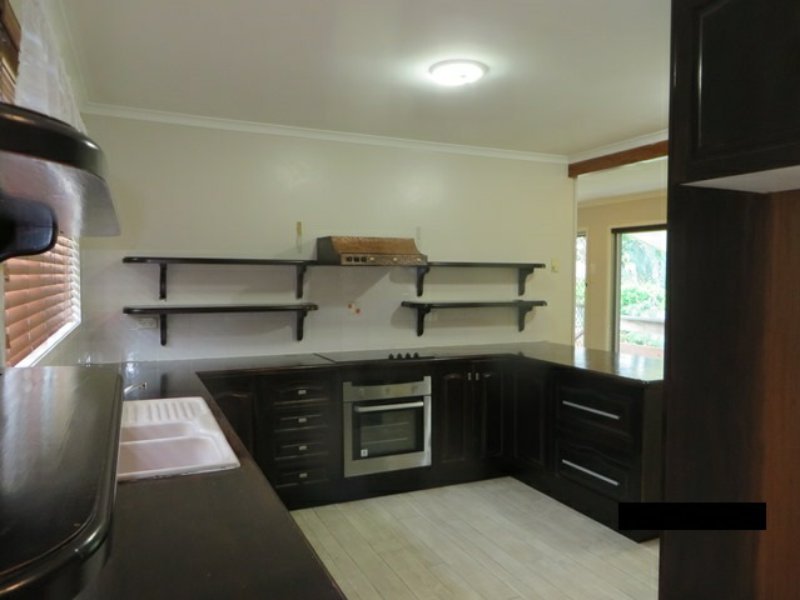 Photo - 11 Alkina Crescent, Boyne Island QLD 4680 - Image 6