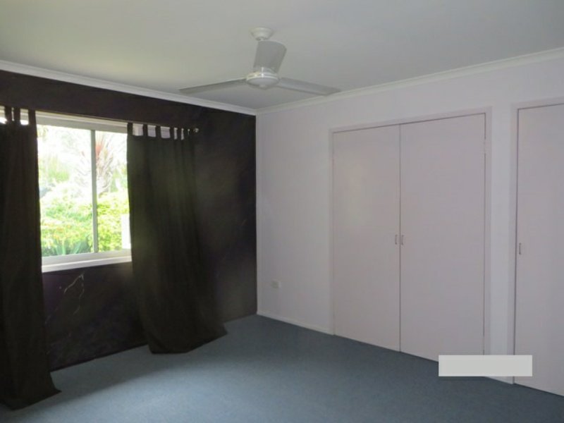 Photo - 11 Alkina Crescent, Boyne Island QLD 4680 - Image 10