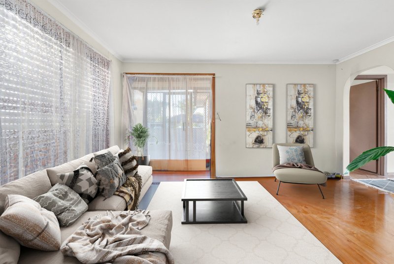 Photo - 11 Allandale Road, Kings Park VIC 3021 - Image 3