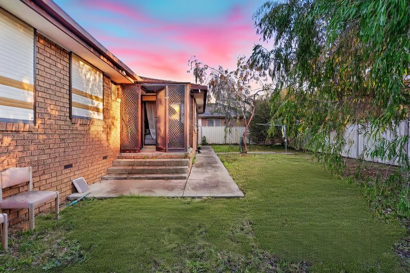 Photo - 11 Allandale Road, Kings Park VIC 3021 - Image 8