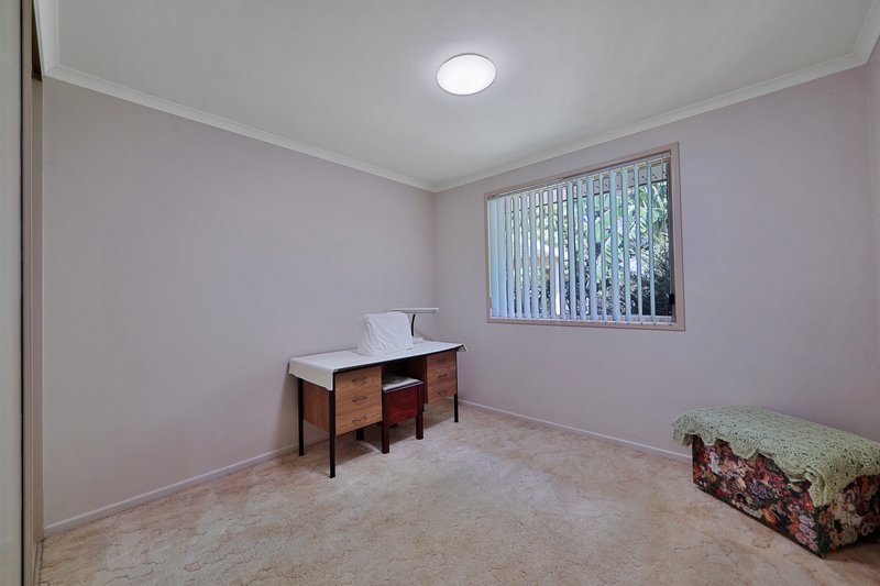 Photo - 11 Allawah Road, Avenell Heights QLD 4670 - Image 18