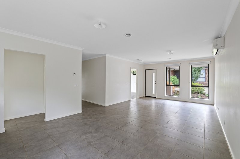 Photo - 11 Allure Place, Bunyip VIC 3815 - Image 5