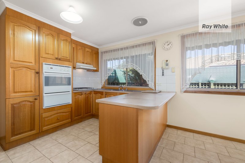 Photo - 1/1 Allwyn Crescent, Mill Park VIC 3082 - Image 2