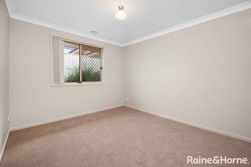 Photo - 11 Alma Crescent, Estella NSW 2650 - Image 4