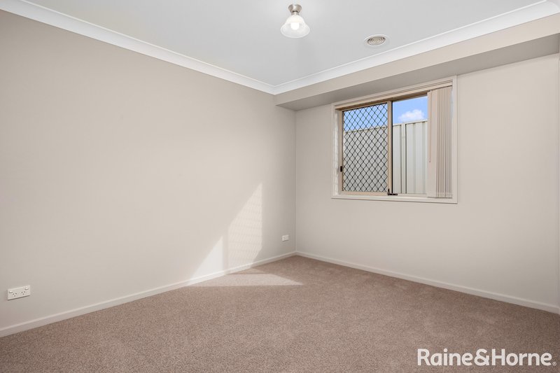 Photo - 11 Alma Crescent, Estella NSW 2650 - Image 5