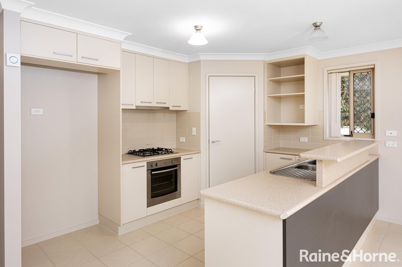 Photo - 11 Alma Crescent, Estella NSW 2650 - Image 7