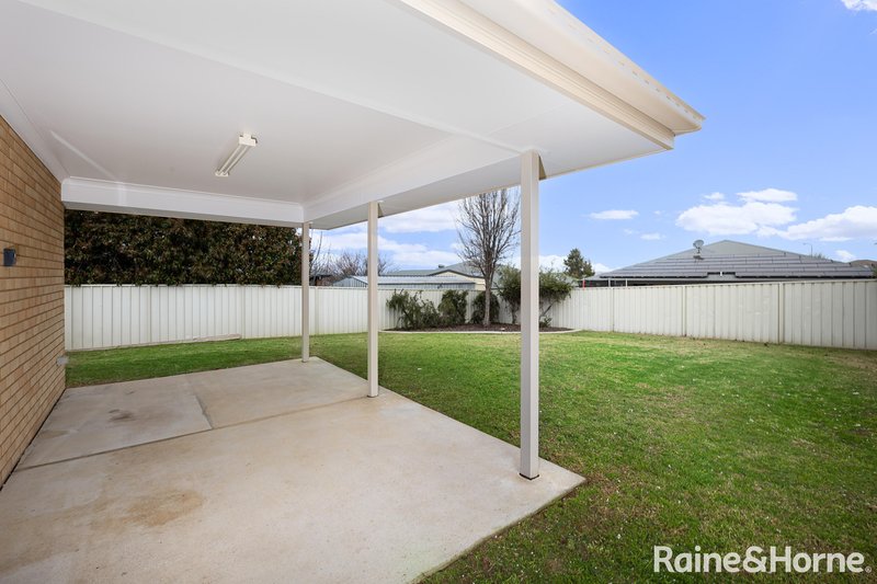 Photo - 11 Alma Crescent, Estella NSW 2650 - Image 11