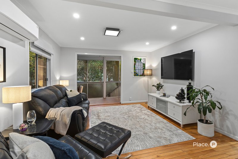 Photo - 11 Alrex Street, Everton Hills QLD 4053 - Image 4