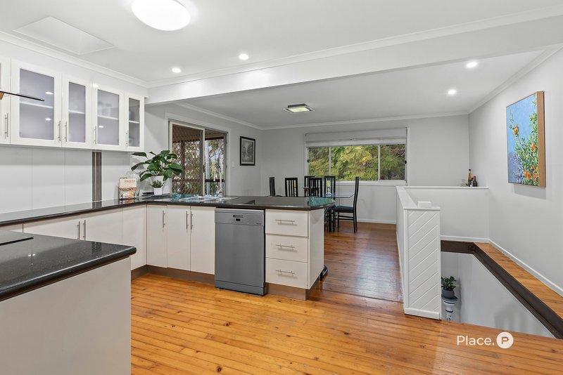 Photo - 11 Alrex Street, Everton Hills QLD 4053 - Image 11