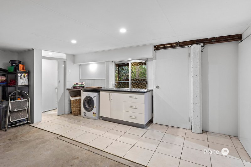 Photo - 11 Alrex Street, Everton Hills QLD 4053 - Image 17