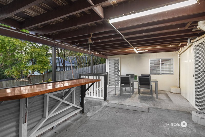 Photo - 11 Alrex Street, Everton Hills QLD 4053 - Image 22