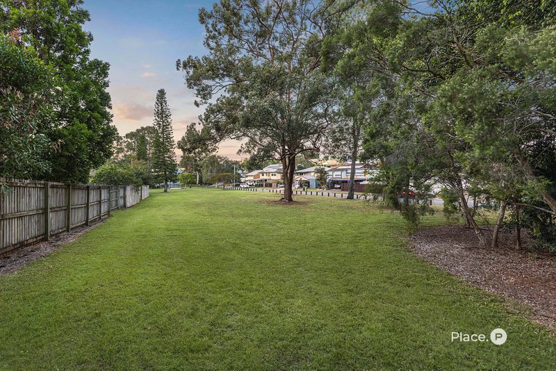 Photo - 11 Alrex Street, Everton Hills QLD 4053 - Image 27