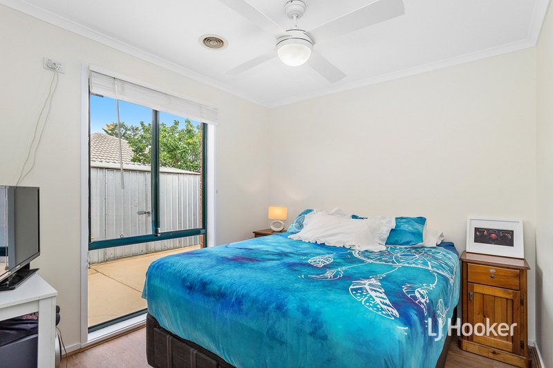 Photo - 11 Alsace Avenue, Hoppers Crossing VIC 3029 - Image 13